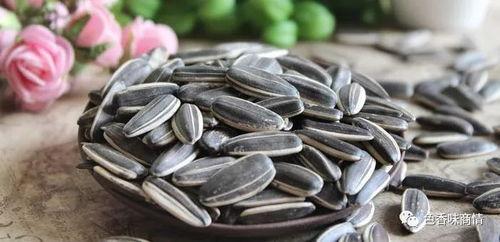 吃瓜嗑瓜子图片,嗑瓜子的悠闲时光